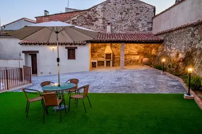 Un patio o zona al aire libre en B - Apartamento exclusivo con piscina compartida