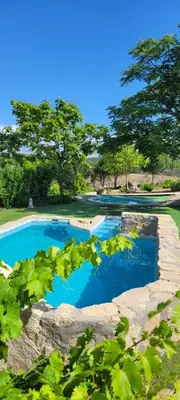 Piscina en o cerca de Casa Rural Roja